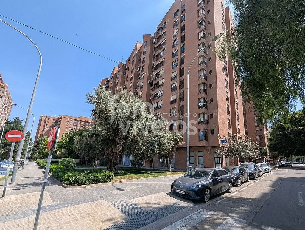 Exterior - Apartment with Balcony and Lift in La Carrasca