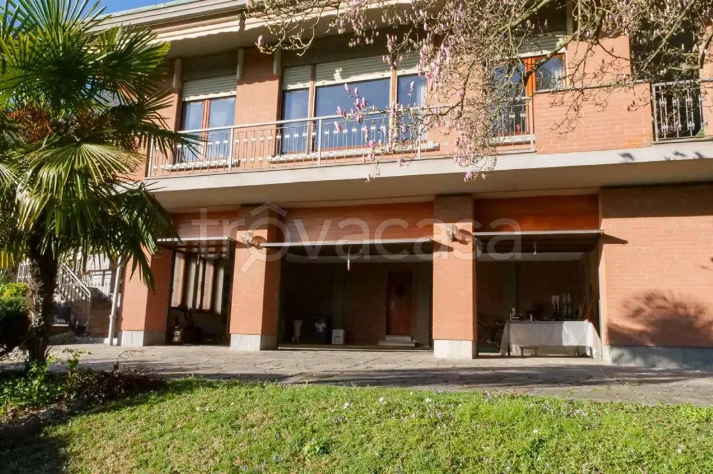 Maison 10 pièces à Moncalieri