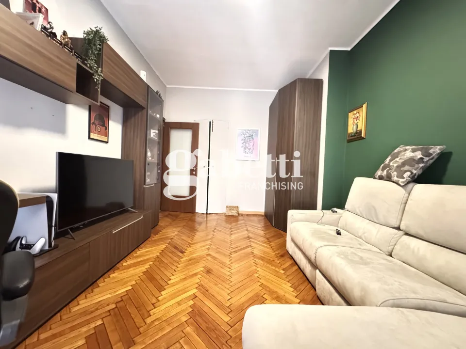 Séjour - Rented Triplex with Balconies in Turin