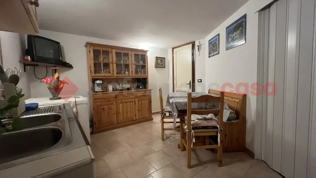 Salle à manger - Quadruplex with Balcony in Isola Rizza