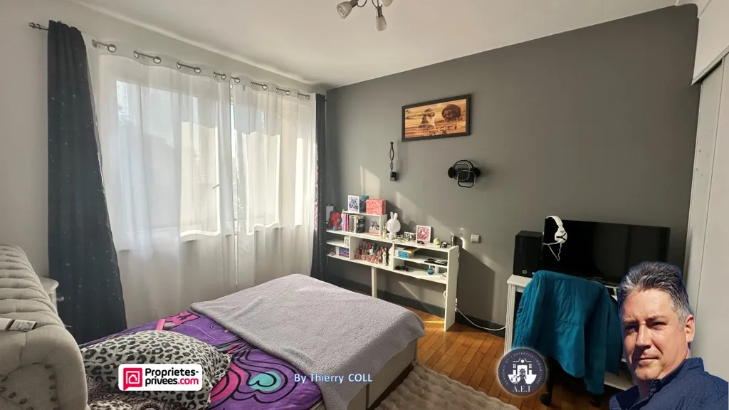 Magamistoad - Spacious House with Pool in Vénissieux