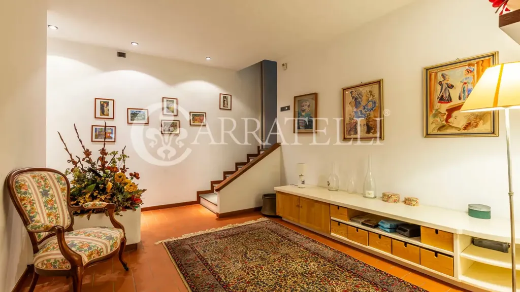 Esik - Historic Villa with Olive Grove in Capannori
