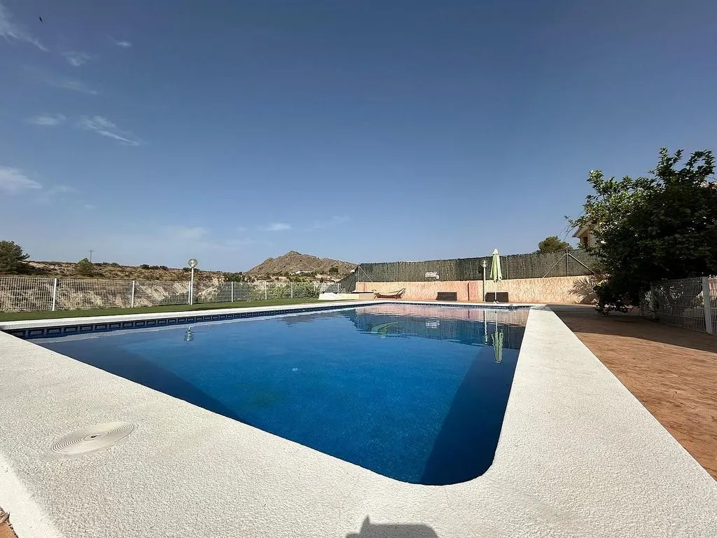 Piscine - Chalet with Pool and Terrace in Abanilla