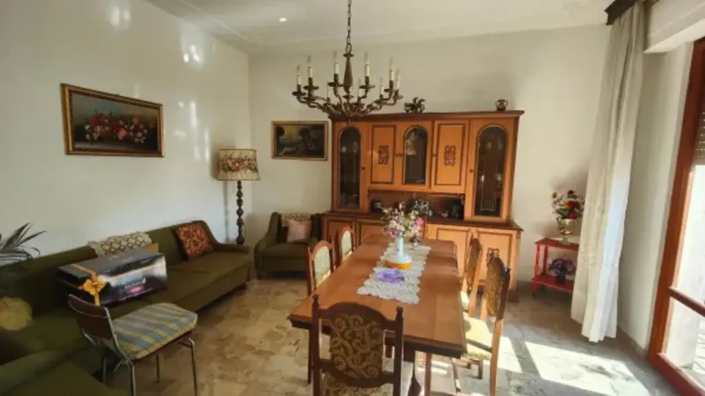 Söögituba - Villa with Fienile in Figline e Incisa Valdarno