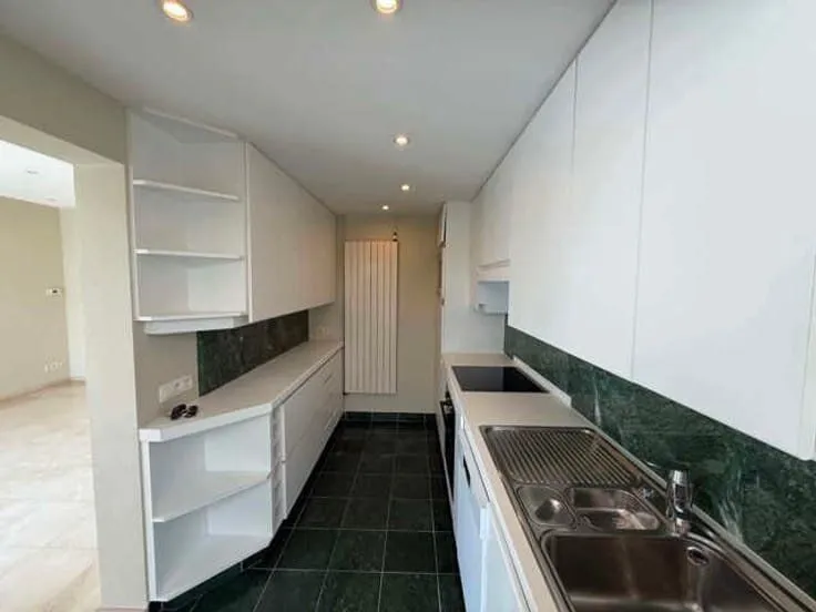 Cucina - Characterful House with Garden in Leede
