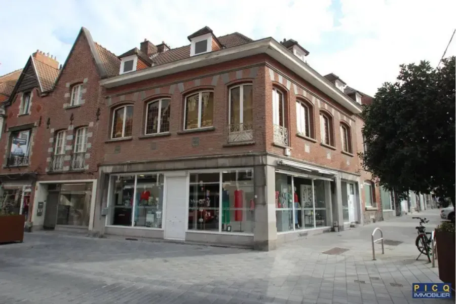 Extérieur - Local Commercial à Tournai