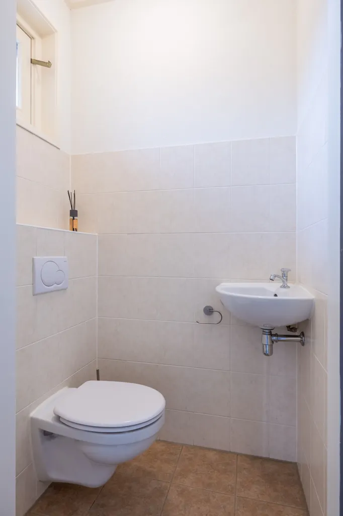 Bathrooms - Dwelling with Garden on Moleplaat in Leeuwarden