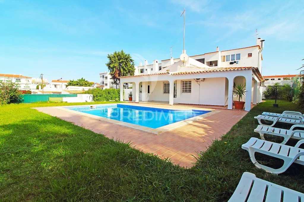 Bassein - Detached Villa with Private Pool in Albufeira