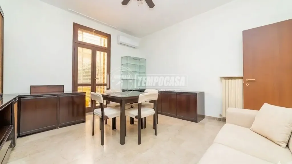 Dining Room - Three-Bedroom Flat with Garden in Seriate