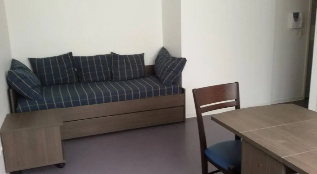 Chambres - Studio Meublé avec Balcon à UNIVEA CAMPUS BEL AIR