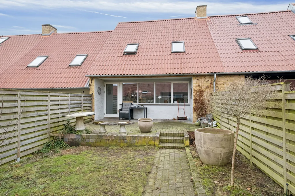Jardin - Modernised Terraced House in Randers