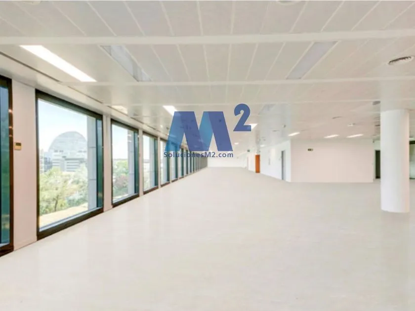 Pièces - Office Building with Parking in Hortaleza