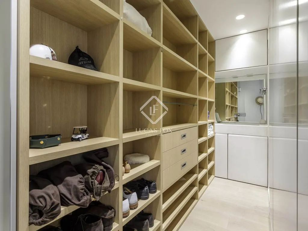 Pièces - Bright 1-Bed Flat in Jerónimos, Madrid