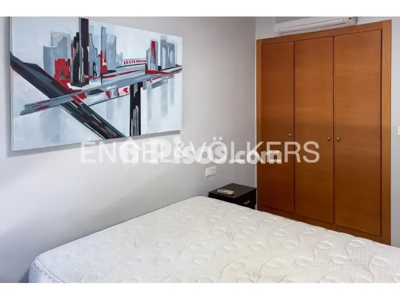 Magamistoad - Apartment with Garage in Russafa–Eixample, Valencia