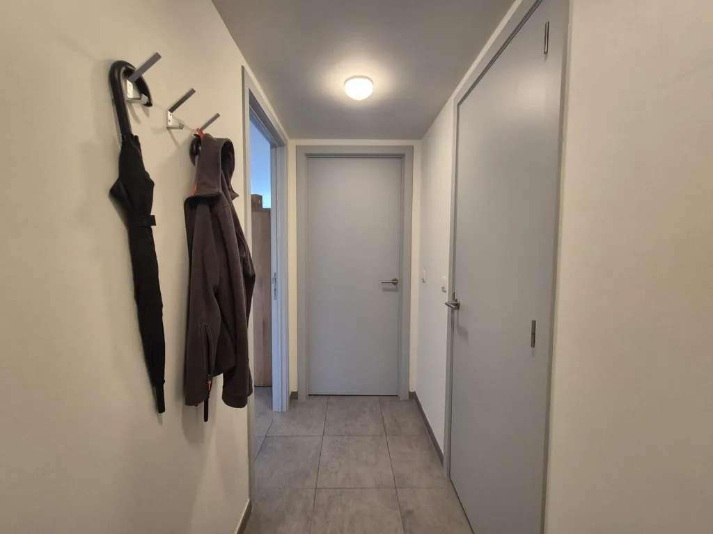 Esik - Modern Ground Floor Flat with Terrace in Brussels