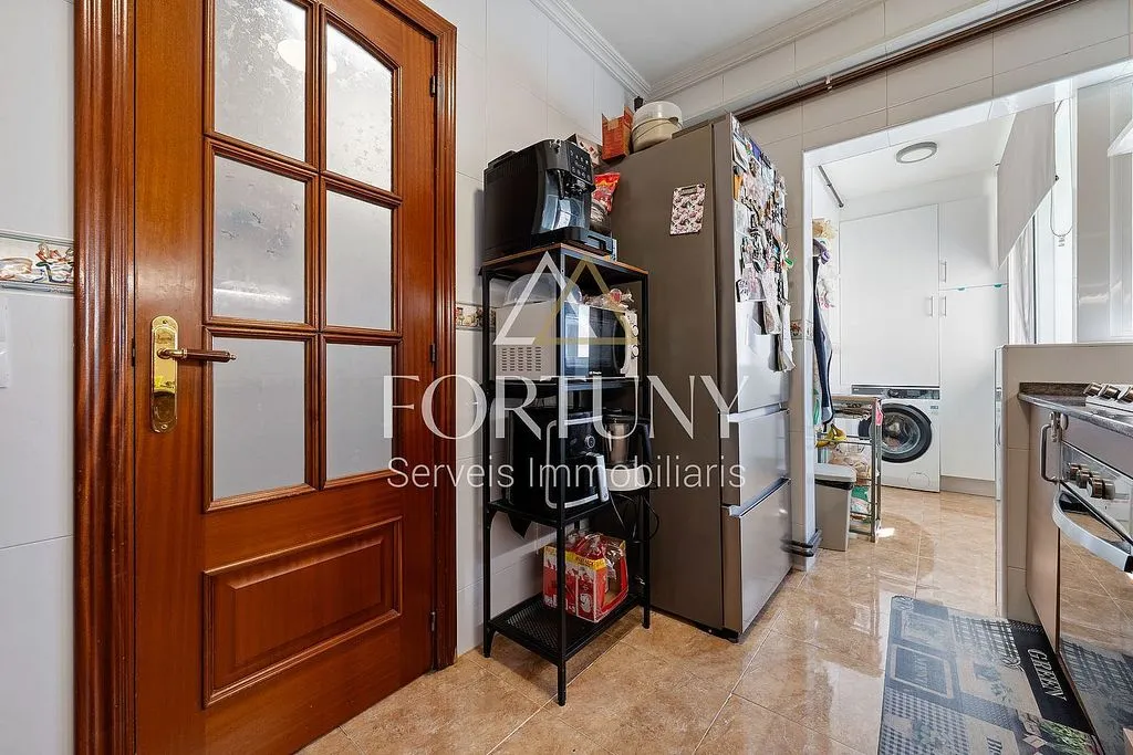 Köök - Apartment with Balcony in La Granja, Tarragona