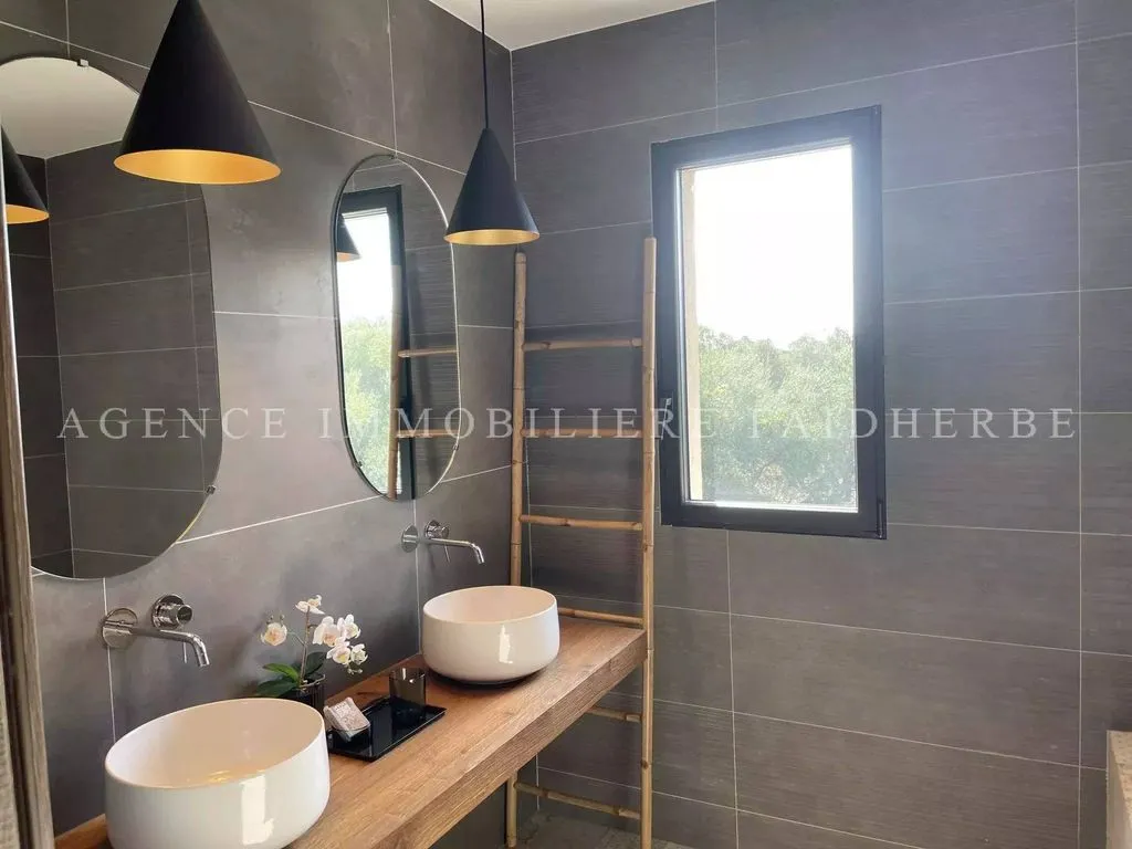 Vannitoad - Luxury Villa with Pool in Saint-Tropez