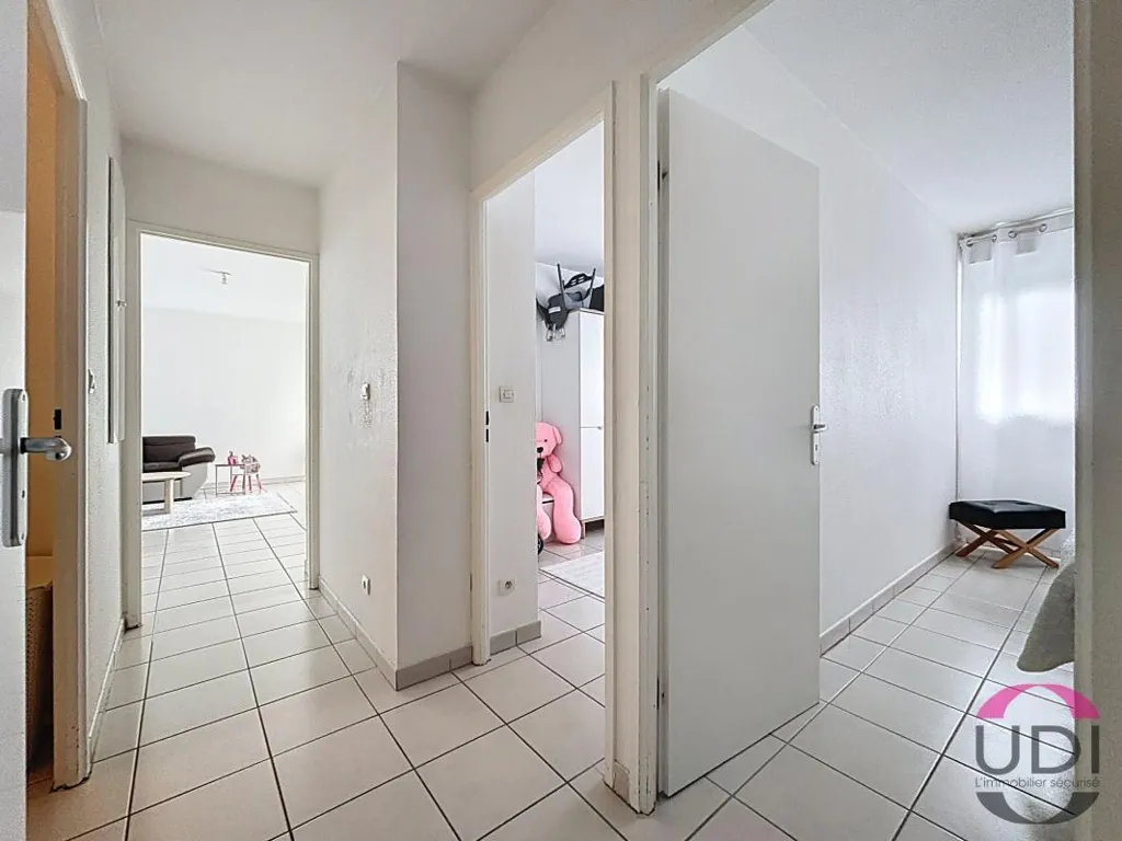 Entrée - Appartement 3 Pièces avec Terrasse à Montluçon