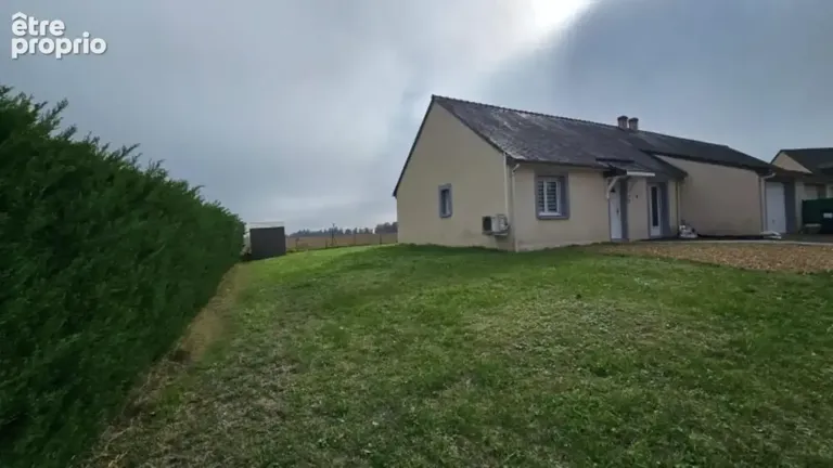 Detached House with Garden View in Savigné-sous-le-Lude