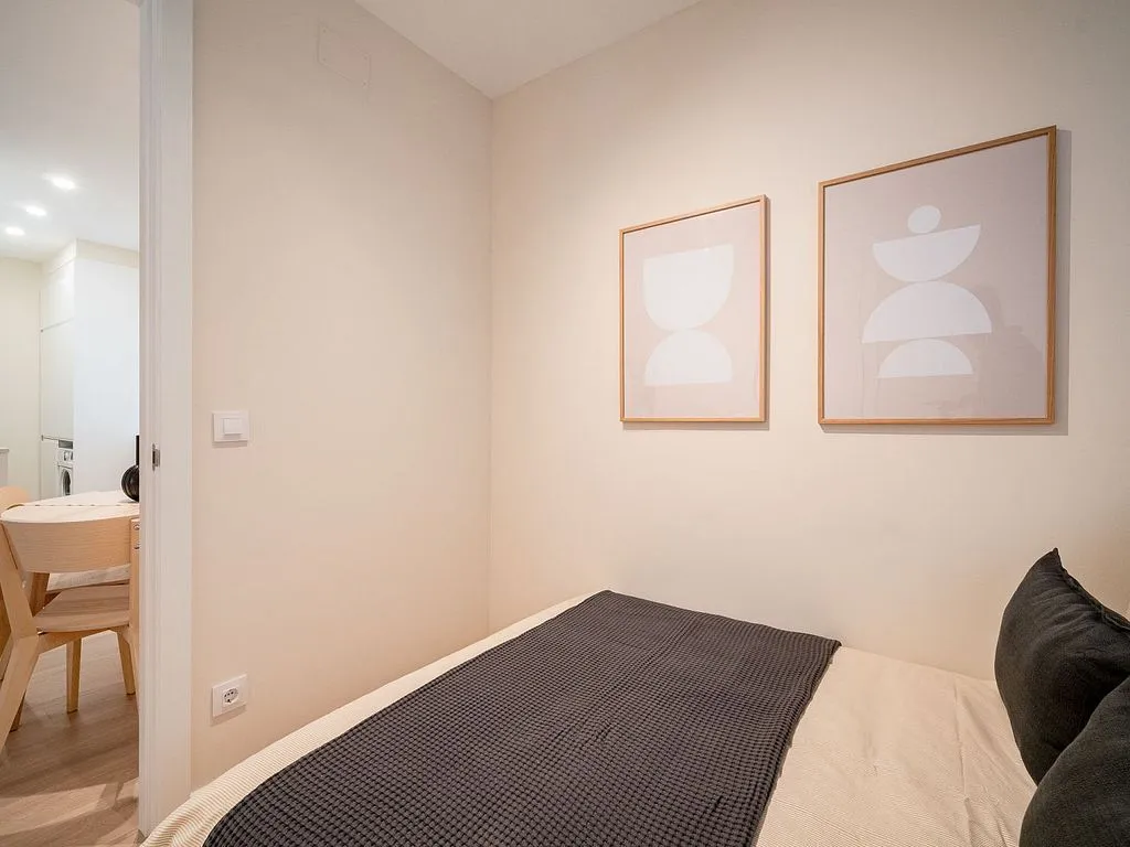 Magamistoad - 3-Bedroom Flat with Terrace in Retiro