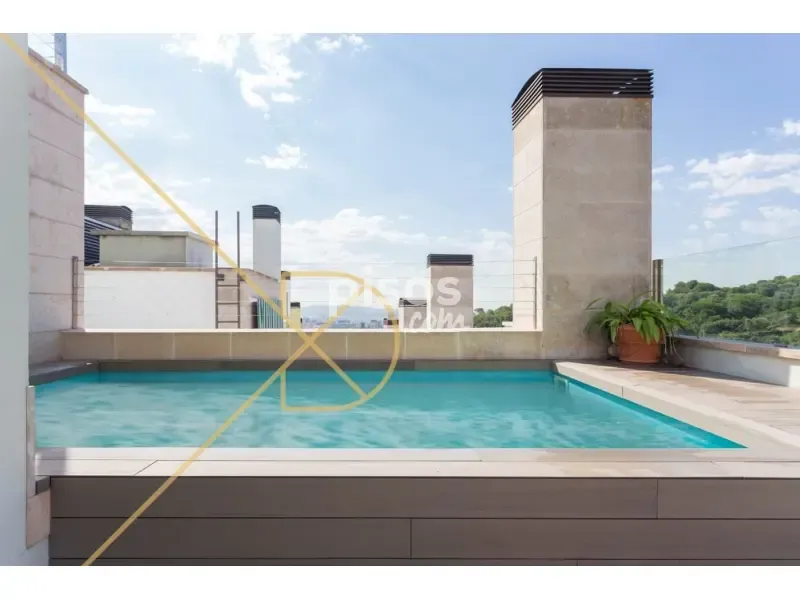 Piscine - Contemporary Adjoined House with Pool in Sarrià