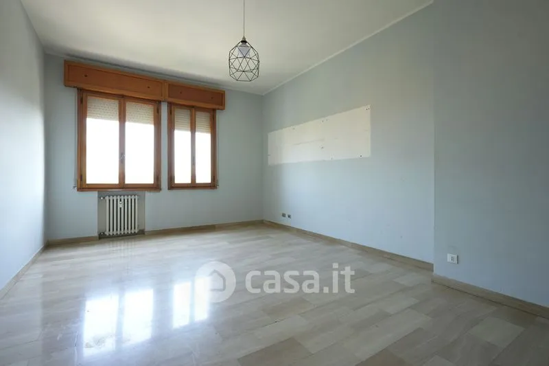 Toad - Apartment to Renovate with Balcony in Modena