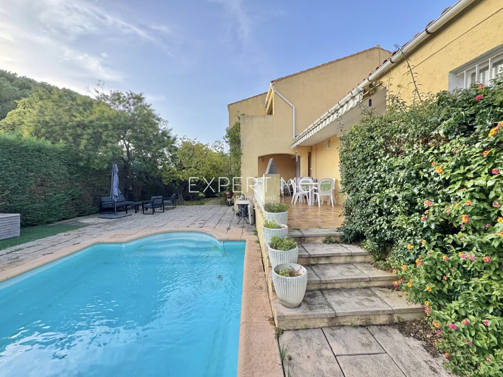 Piscine - Villa avec Piscine au Port de Carqueiranne