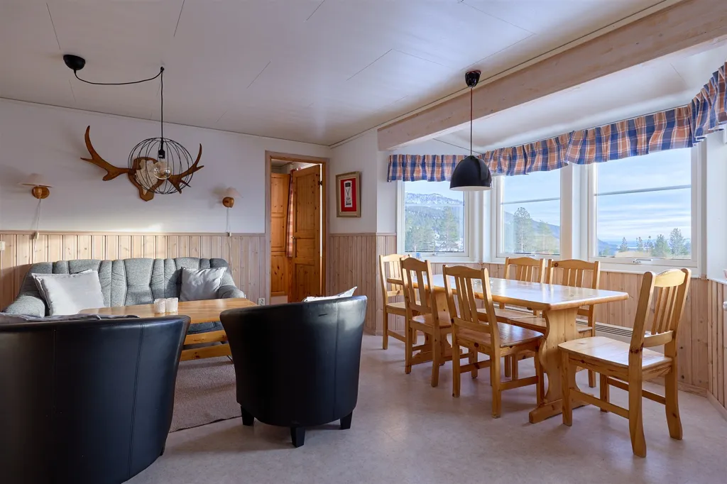 Söögituba - Apartment with Ski Access in Björnrike