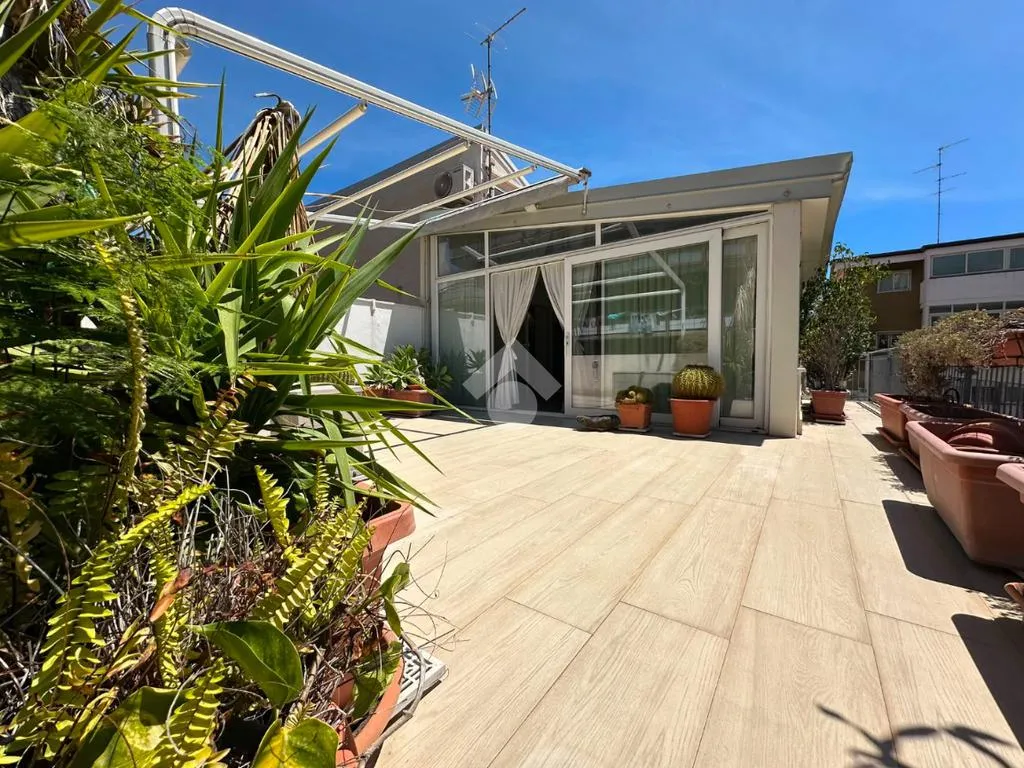 Terrasse - Duplex with Terraces in Catania