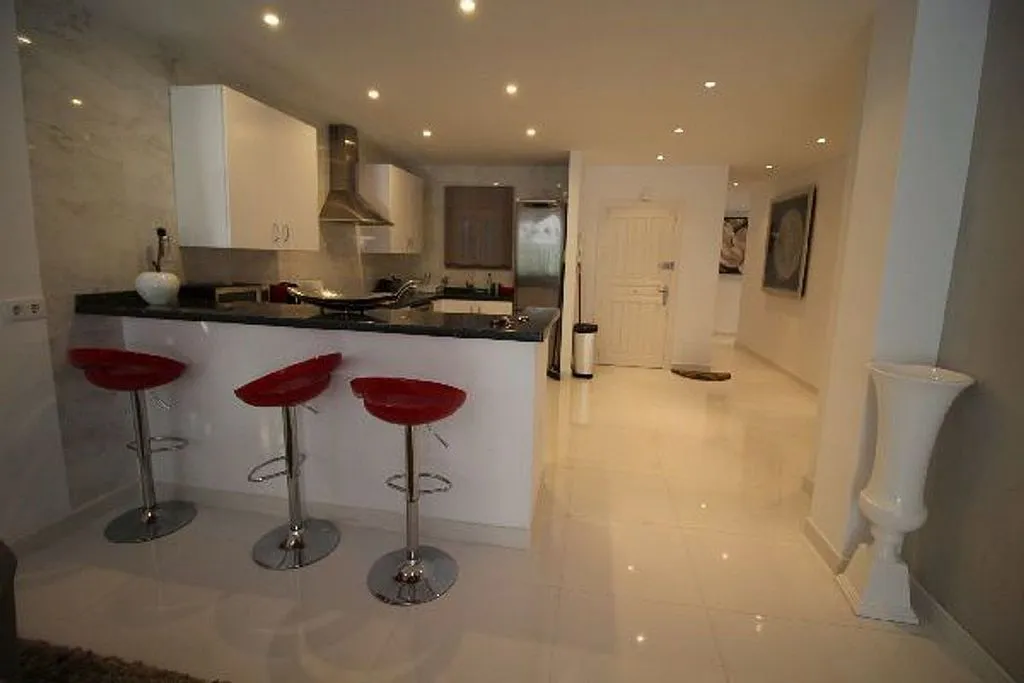 Kitchen - Luxury Apartment with Pool in Puerto Banús