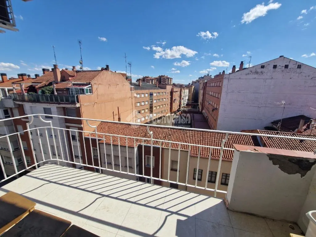 Rõdu - Apartment with Terrace in Palencia