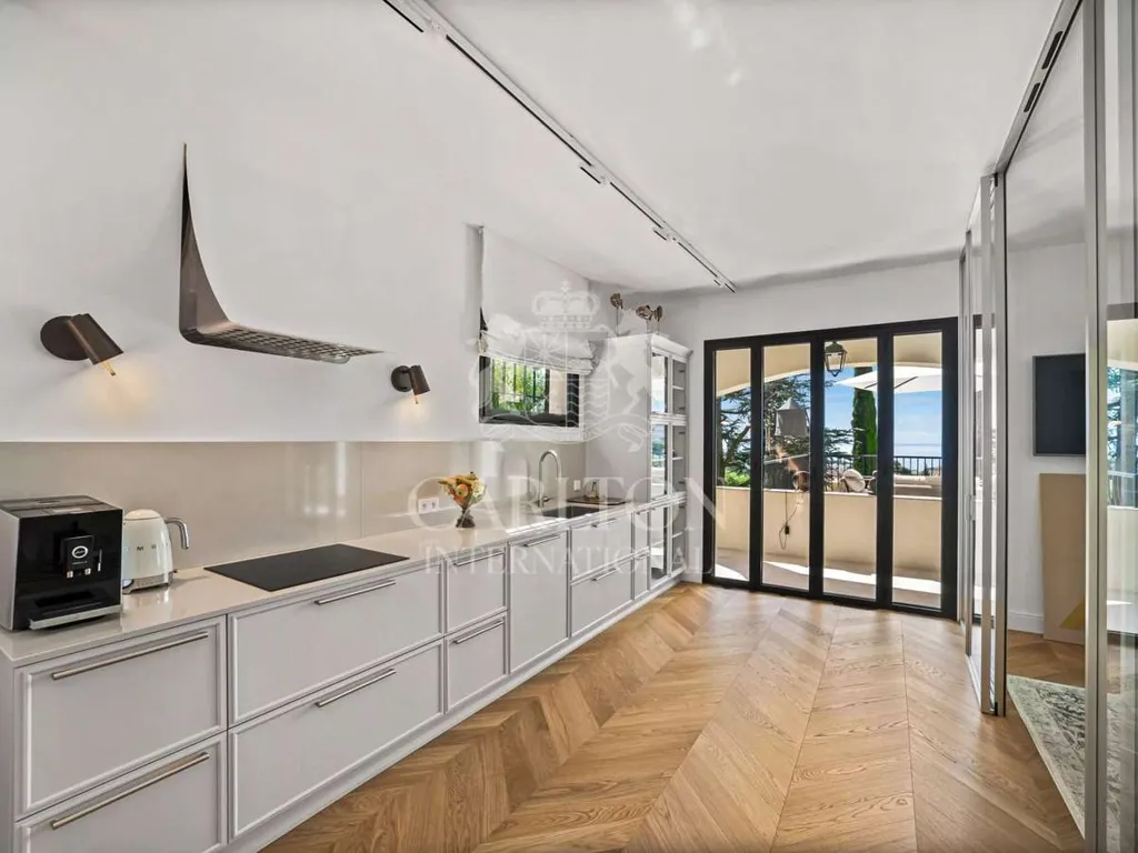 Kitchen - Luxury Villa with Sea View in Roquebrune-Cap-Martin