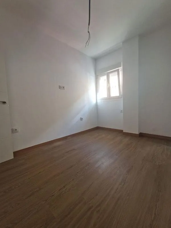 Pièces - Ground Floor Flat with Light in Puerto Real Centre
