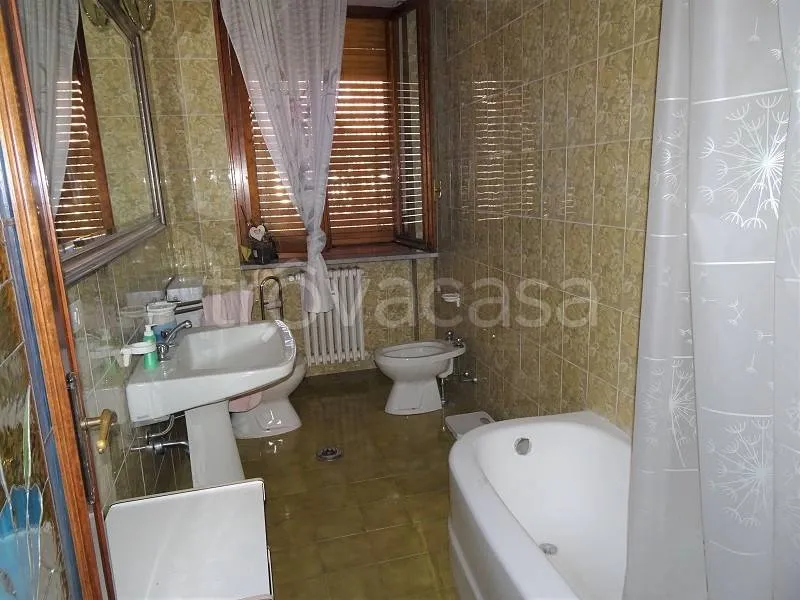 Salles de bain - Apartment with Terrace in Central Fossano