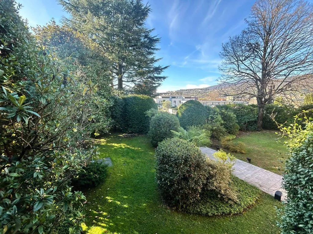 Jardin - Luxury Villa with Private Garden in Como