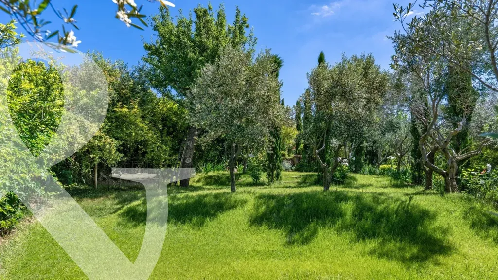 Jardin - Maison Provençale avec Piscine près de Maussane