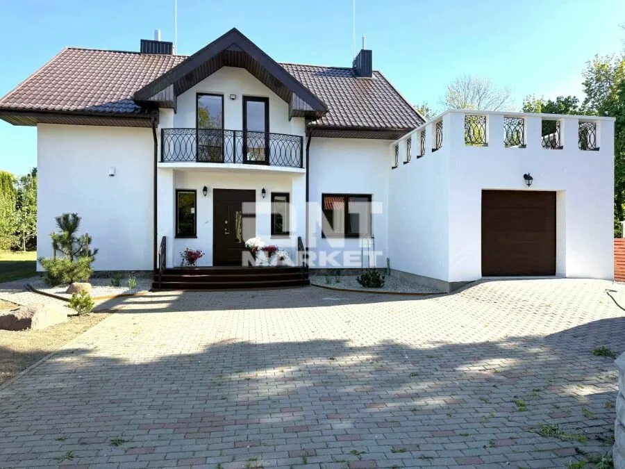 Välivaade - Fully Renovated House with Private Courtyard in Klaipėda