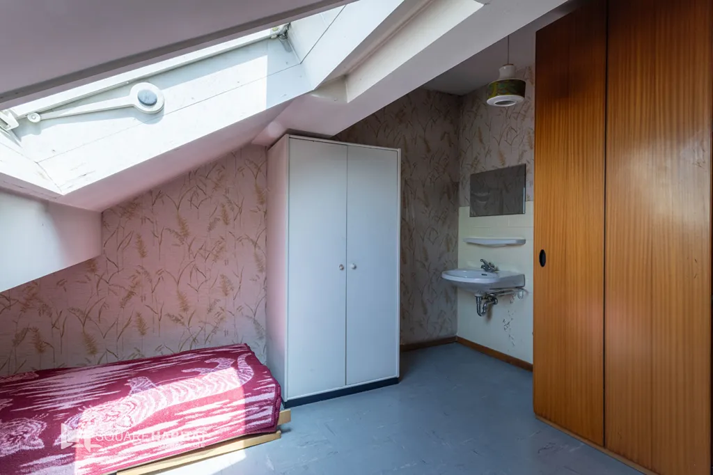 Bedrooms - Renovable 3-Bedroom Apartment in Annemasse