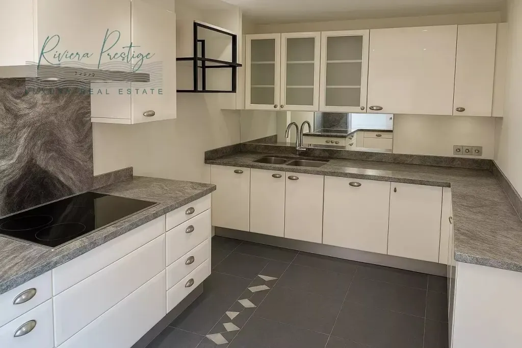 Köök - Penthouse Apartment with Pool View in Cannes