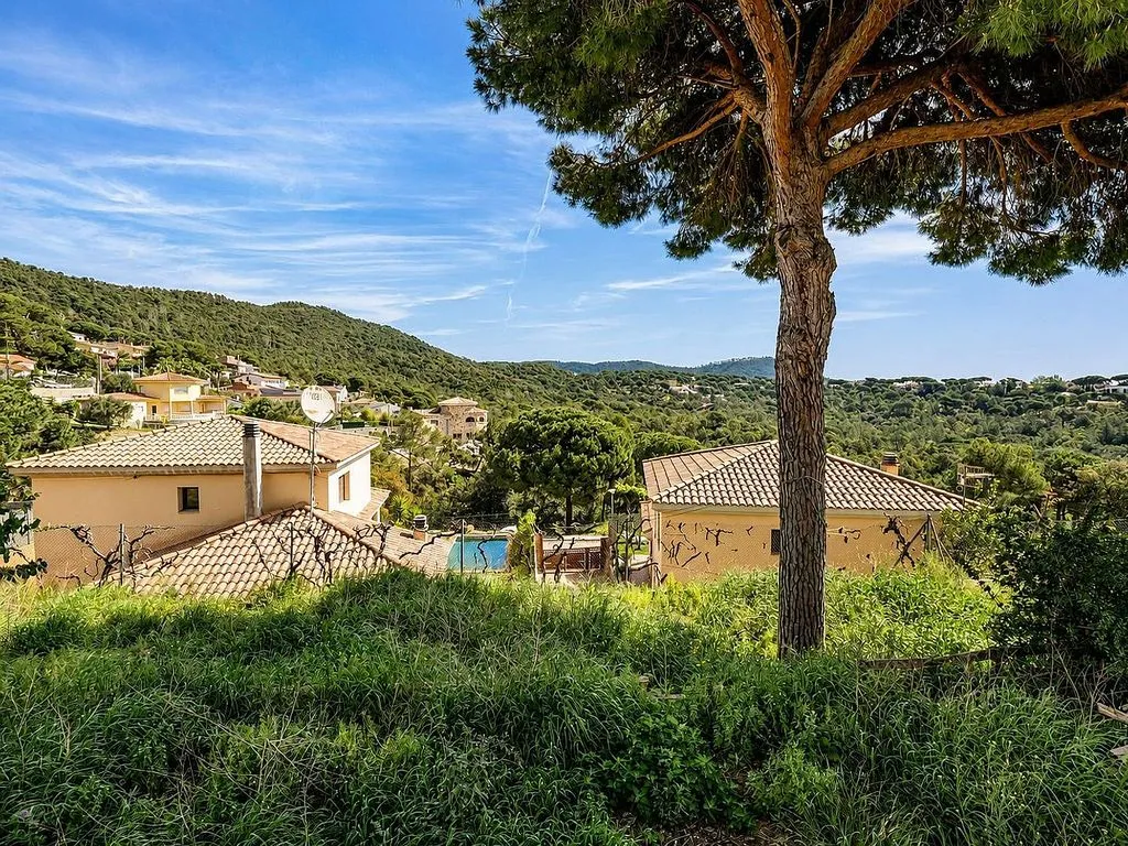 Jardin - Chalet with Terrace in Mas Mora, Sant Daniel