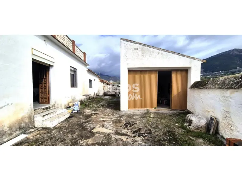 Jardin - Regulated House with Garden in Alcaucín