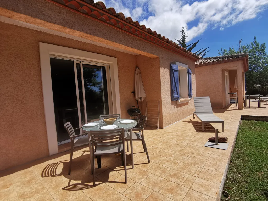 Terrasse - Propriété avec 4 Gîtes et Piscine à Béziers