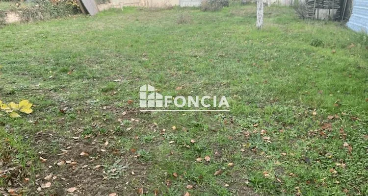 Aed - Buildable Plot with Dual Housing Potential in Morigny-Champigny