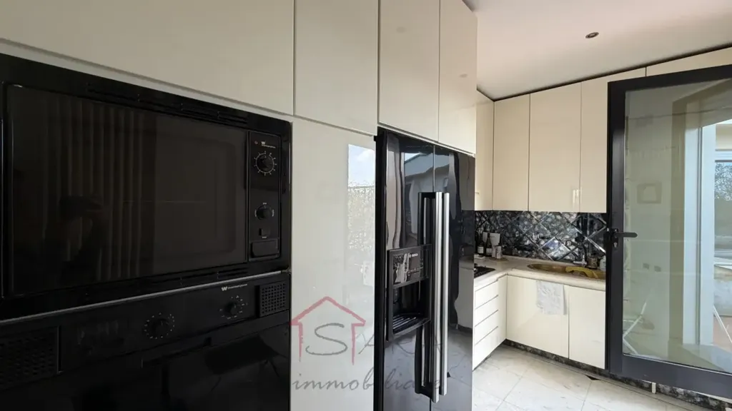 Cuisine - Penthouse with Terrace in Padua's Historic Centre