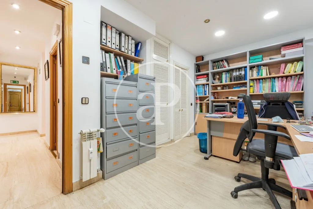 Office - 3-Bedroom Apartment near Retiro Park, Madrid