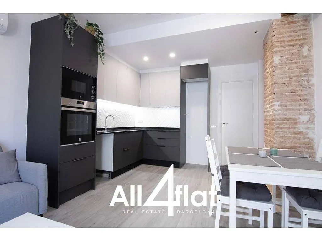 Cuisine - Furnished Flat with Balcony in El Raval