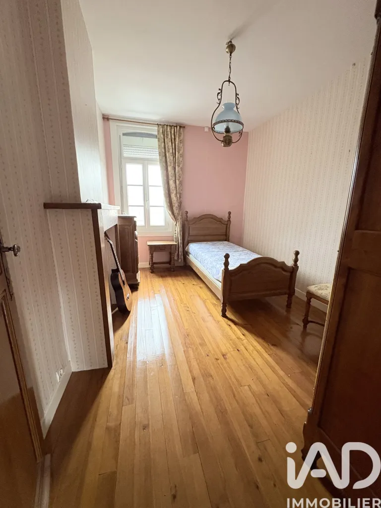 Bedrooms - Detached House with Garden in Prouvy