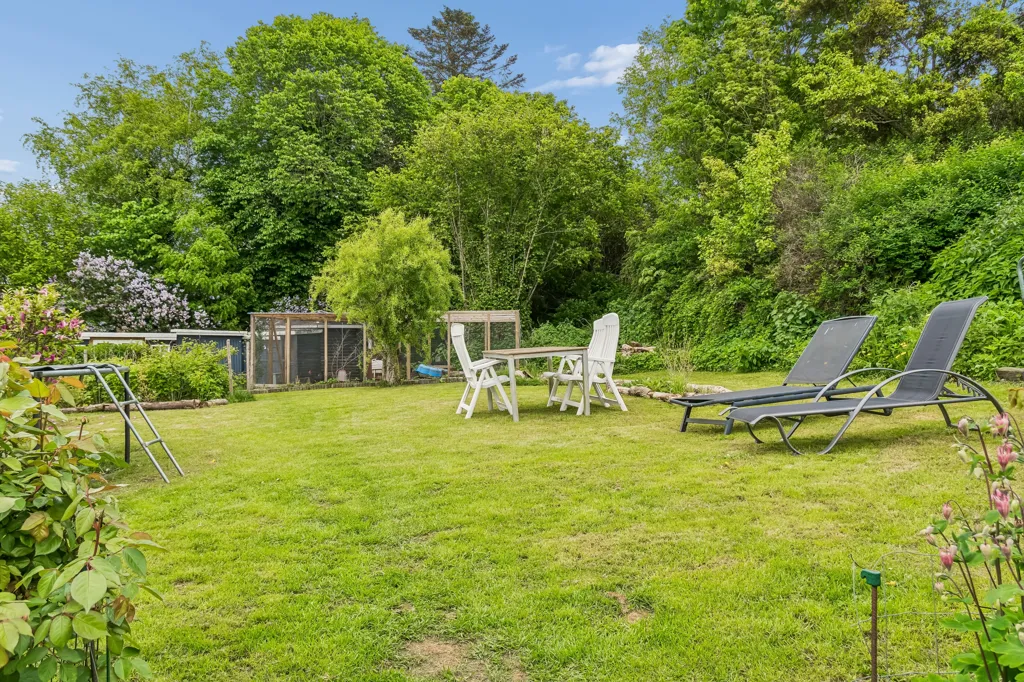 Jardin - Charming Villa with Garden in Ramløse