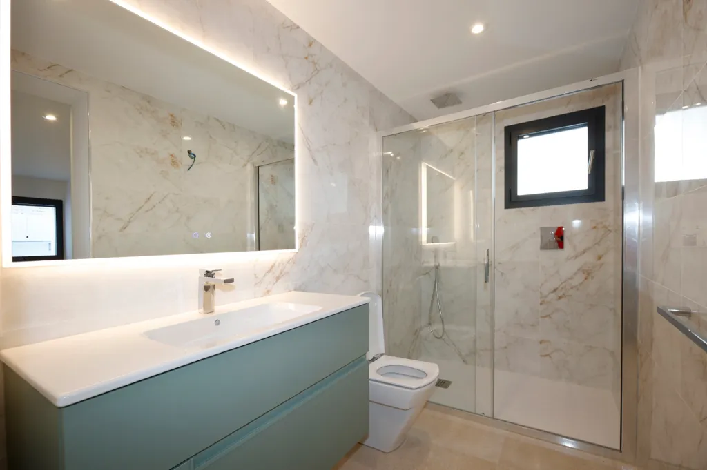 Vannitoad - Contemporary Chalet with Solar Installation in Calpe