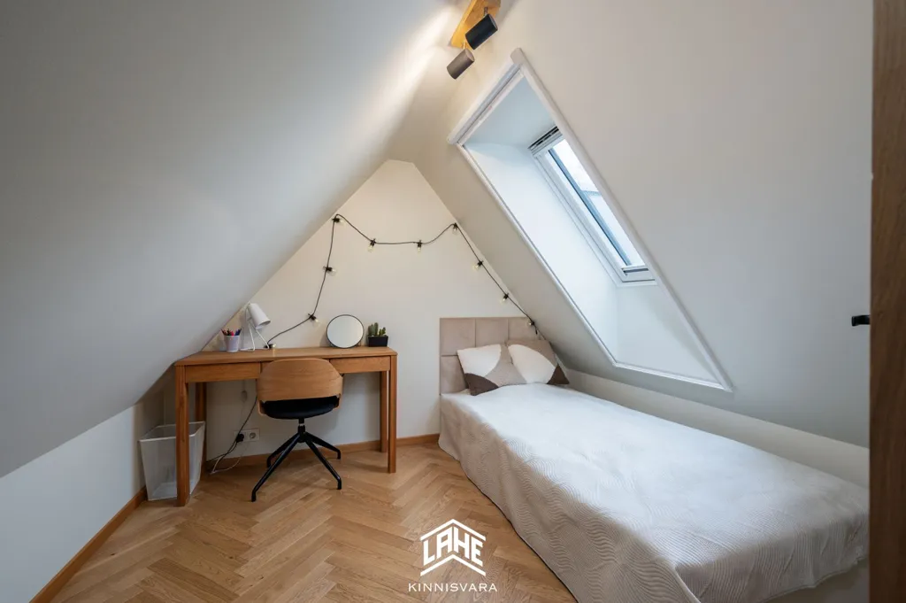 Magamistoad - 5-Bedroom Apartment with Balcony in Tartu